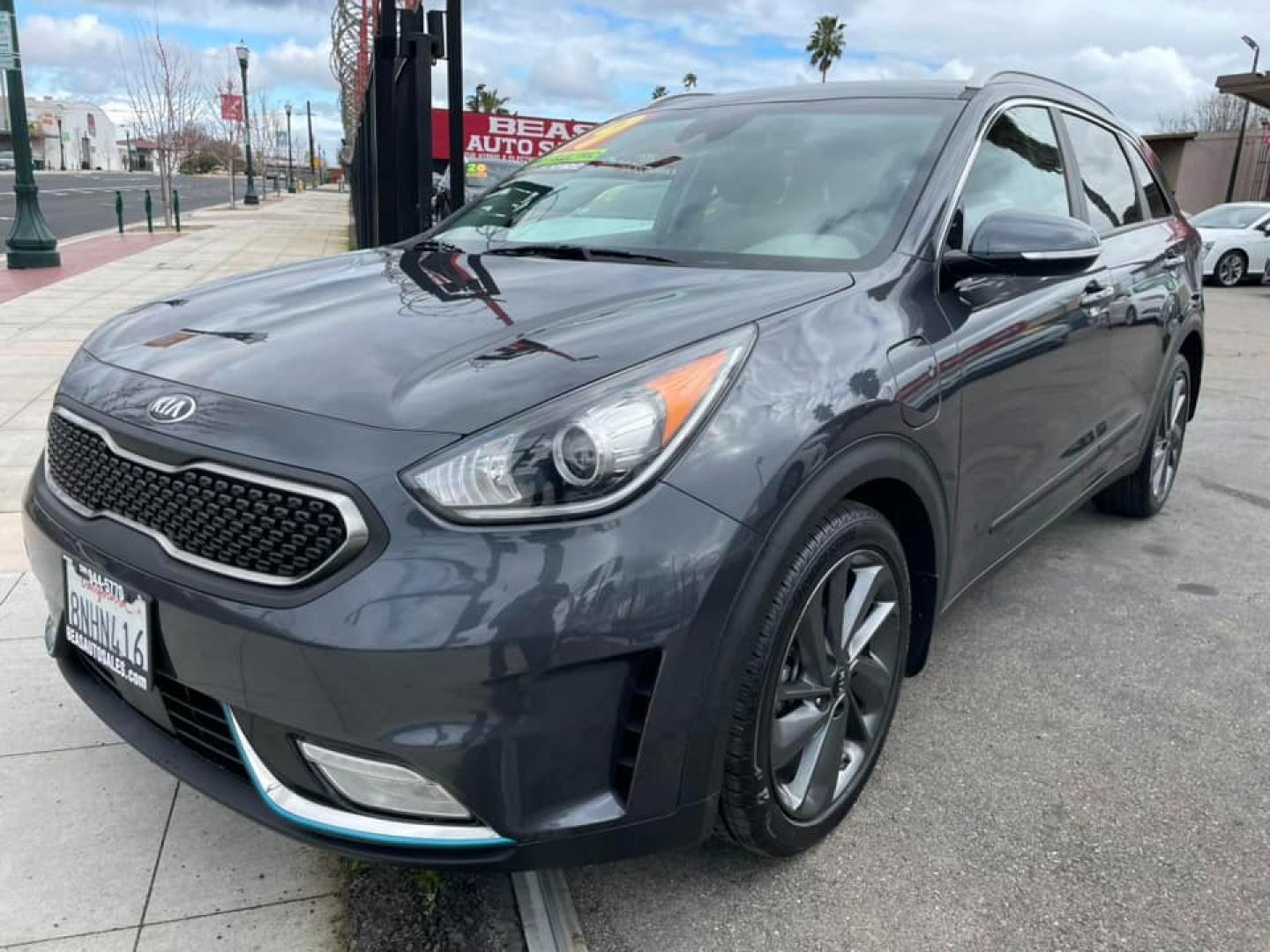 2019 DARK GRAY /GRAY Kia Niro Plug In Hybrid (KNDCD3LD9K5) , located at 744 E Miner Ave, Stockton, CA, 95202, (209) 944-5770, 37.956863, -121.282082 - Photo#3